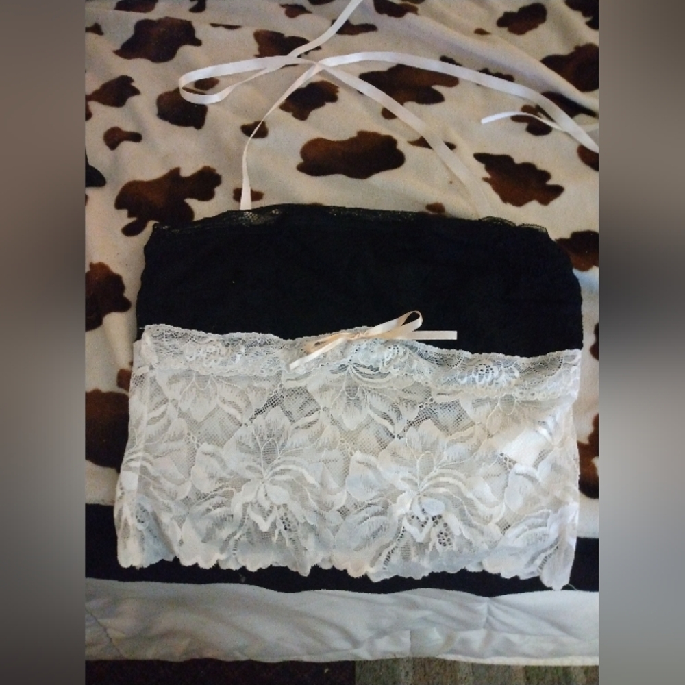 Crop top bundle look at all photos